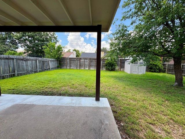 16404 Edgemere DR, Pflugerville, TX 78660