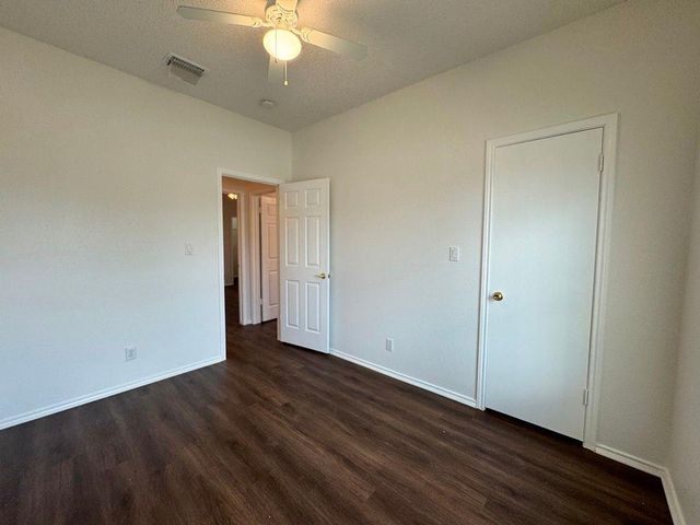 16404 Edgemere DR, Pflugerville, TX 78660