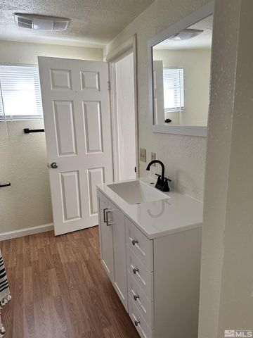 441 Florence Avenue, Tonopah, NV 89049