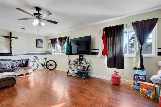 315 Ainsley Ave, Yuba City, CA 95991