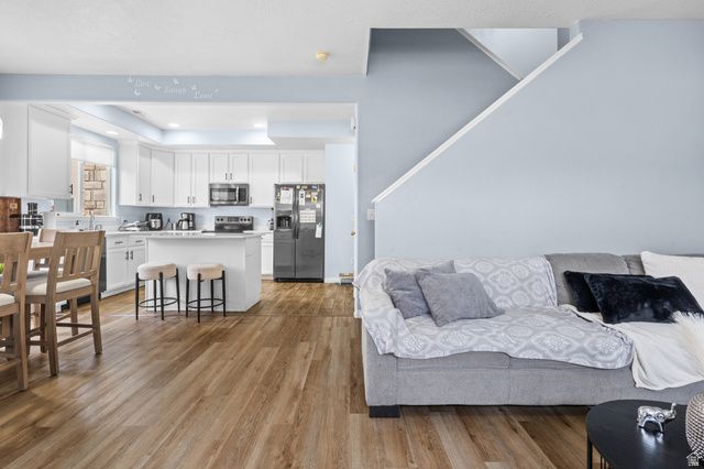 6852 W BAMBURGH WAY, West Valley City, UT 84128