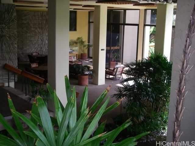 501 Hahaione Street 4L, Honolulu, HI 96825