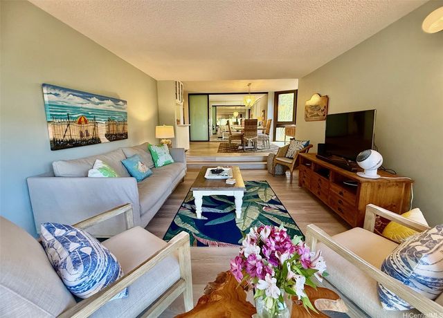501 Hahaione Street 4L, Honolulu, HI 96825