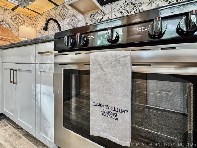 29410 S Redbird Lane, Park Hill, OK 74451