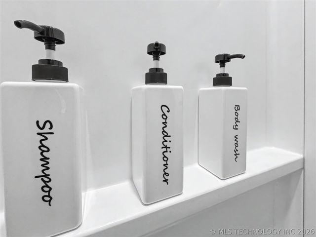 29410 S Redbird Lane, Park Hill, OK 74451