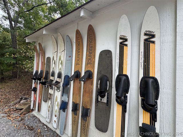 29410 S Redbird Lane, Park Hill, OK 74451