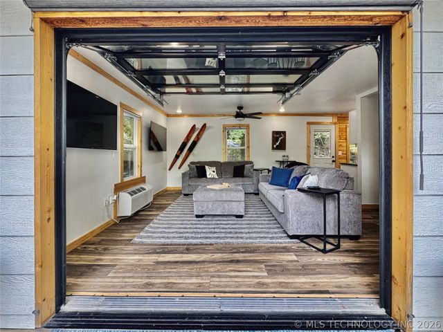 29410 S Redbird Lane, Park Hill, OK 74451