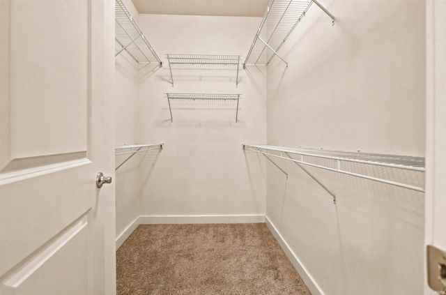 5355 Bloomsbury Court, Newburgh, IN 47630