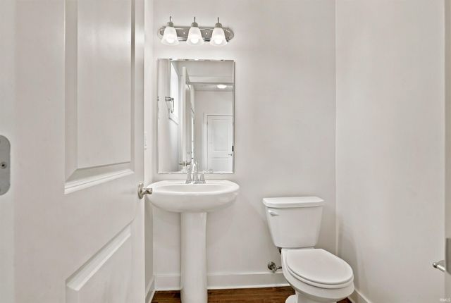5355 Bloomsbury Court, Newburgh, IN 47630