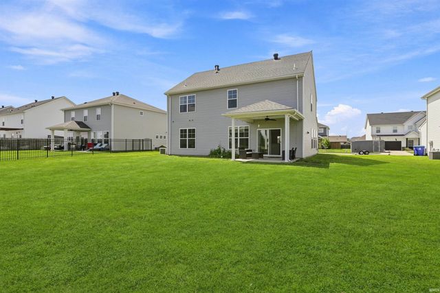 5355 Bloomsbury Court, Newburgh, IN 47630