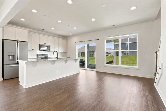 5355 Bloomsbury Court, Newburgh, IN 47630
