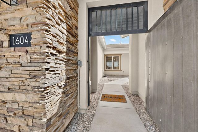1604 Deer Valley Trail NW, Albuquerque, NM 87120