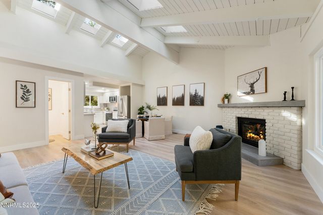 321 Ski Way UNIT 16, Incline Village, NV 89451