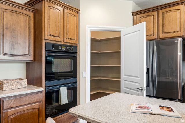 3113 W UINTA PINES CIR, South Jordan, UT 84095