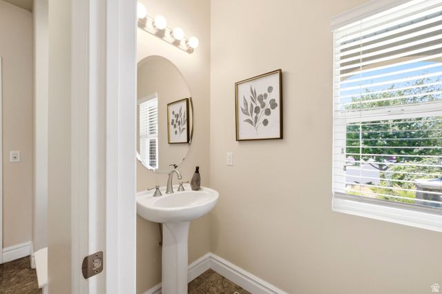 3113 W UINTA PINES CIR, South Jordan, UT 84095