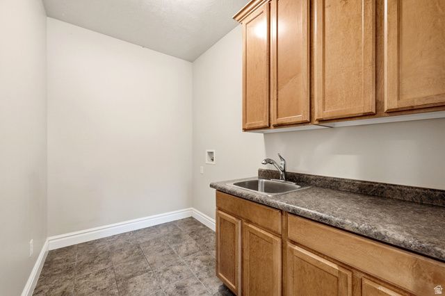 3113 W UINTA PINES CIR, South Jordan, UT 84095