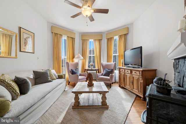 6825 NEEDWOOD RD, Derwood, MD 20855