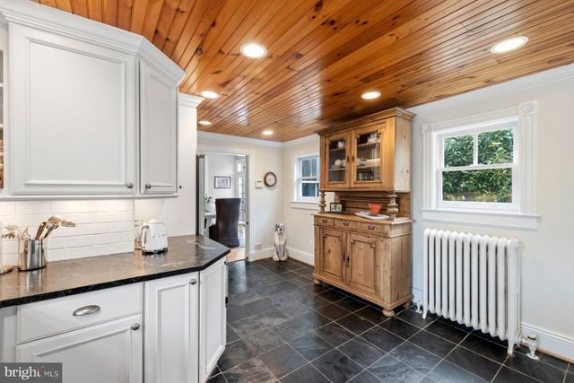 6825 NEEDWOOD RD, Derwood, MD 20855