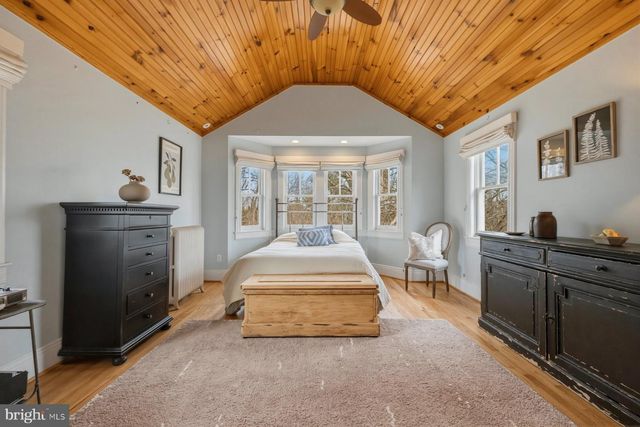 6825 NEEDWOOD RD, Derwood, MD 20855