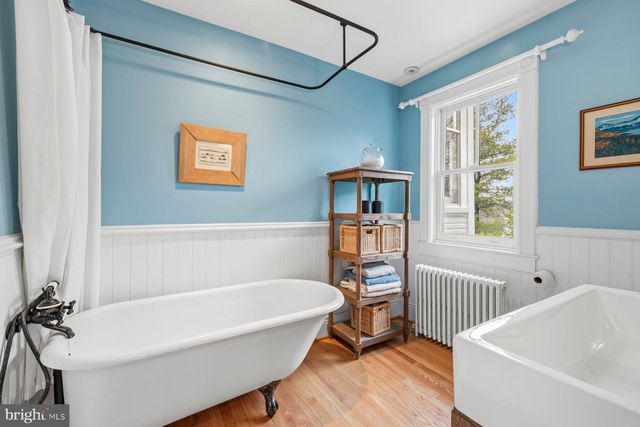 6825 NEEDWOOD RD, Derwood, MD 20855