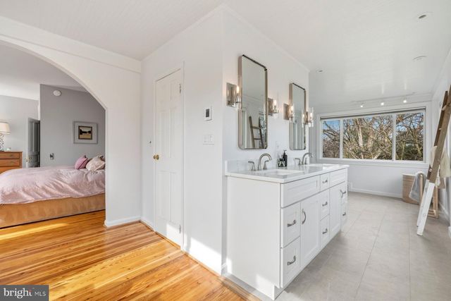 6825 NEEDWOOD RD, Derwood, MD 20855