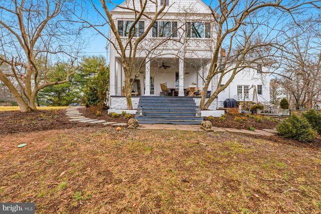 6825 NEEDWOOD RD, Derwood, MD 20855