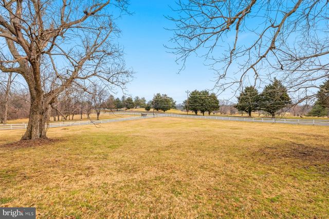 6825 NEEDWOOD RD, Derwood, MD 20855