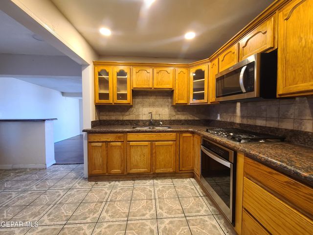 1714 BANKER Road, Canutillo, TX 79835
