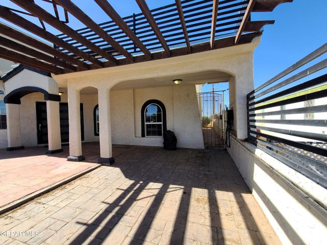 1714 BANKER Road, Canutillo, TX 79835