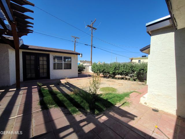 1714 BANKER Road, Canutillo, TX 79835