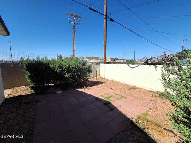 1714 BANKER Road, Canutillo, TX 79835