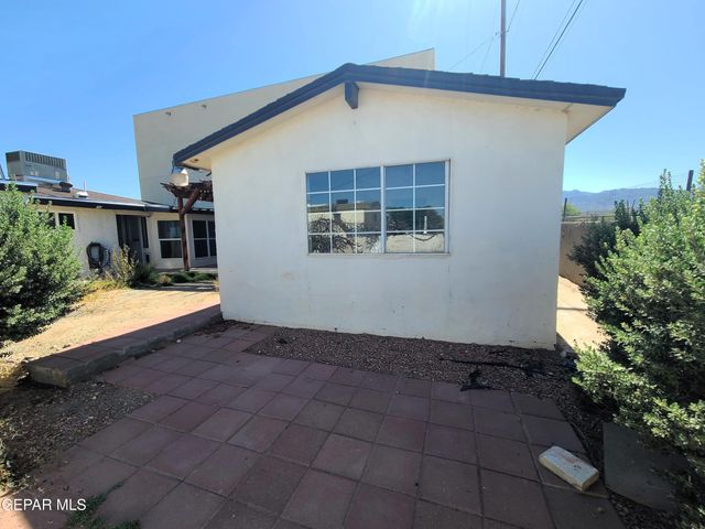 1714 BANKER Road, Canutillo, TX 79835