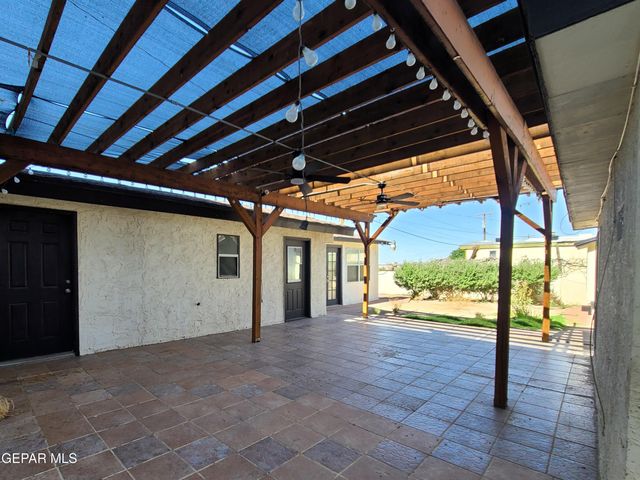 1714 BANKER Road, Canutillo, TX 79835