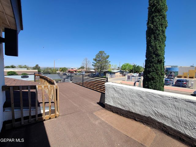 1714 BANKER Road, Canutillo, TX 79835