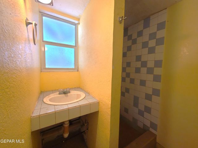1714 BANKER Road, Canutillo, TX 79835