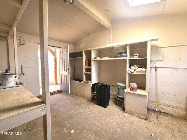 1714 BANKER Road, Canutillo, TX 79835