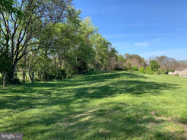 279 GOSLING MARSH RD, Martinsburg, WV 25404