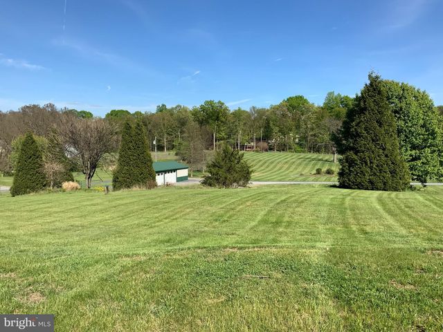 279 GOSLING MARSH RD, Martinsburg, WV 25404