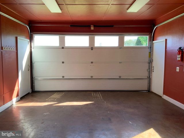 279 GOSLING MARSH RD, Martinsburg, WV 25404