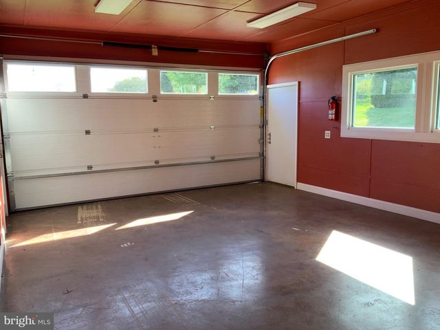 279 GOSLING MARSH RD, Martinsburg, WV 25404