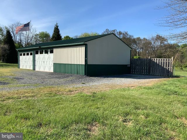 279 GOSLING MARSH RD, Martinsburg, WV 25404