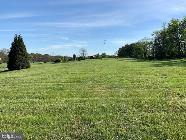 279 GOSLING MARSH RD, Martinsburg, WV 25404