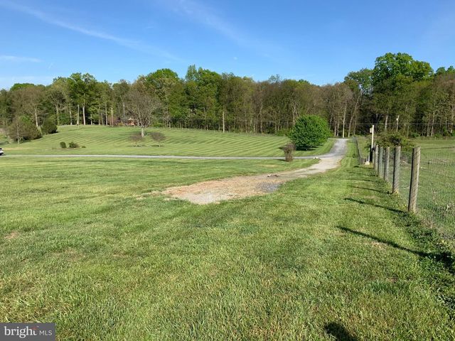 279 GOSLING MARSH RD, Martinsburg, WV 25404