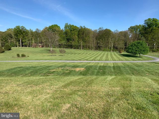 279 GOSLING MARSH RD, Martinsburg, WV 25404