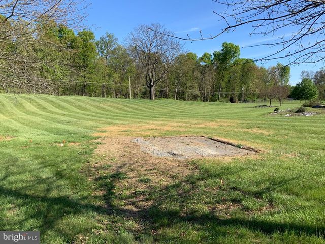 279 GOSLING MARSH RD, Martinsburg, WV 25404