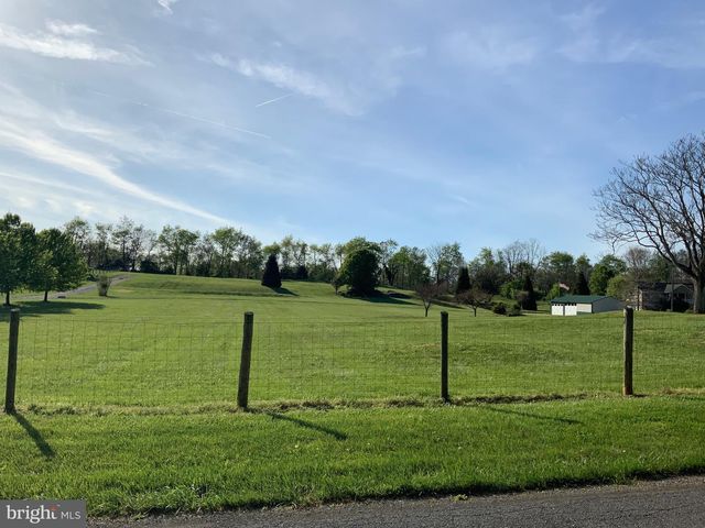 279 GOSLING MARSH RD, Martinsburg, WV 25404