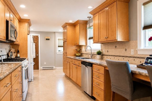 20 Millhouse Ave, Randolph, MA 02368