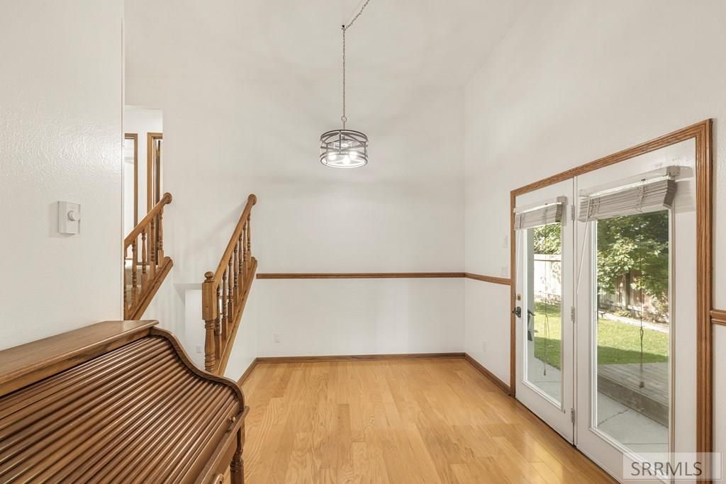 Image 10 of property listing at 2424 S St Clair Avenue, Idaho Falls, ID 83404