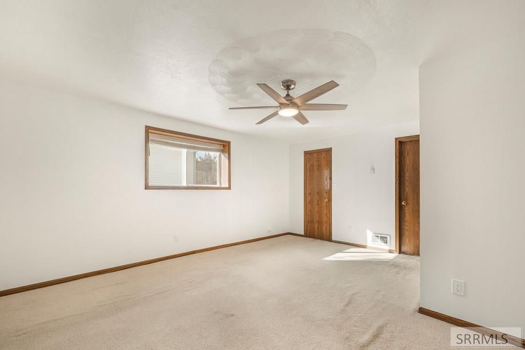 Image 19 of property listing at 2424 S St Clair Avenue, Idaho Falls, ID 83404