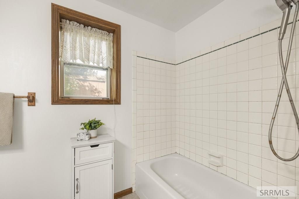 Image 22 of property listing at 2424 S St Clair Avenue, Idaho Falls, ID 83404